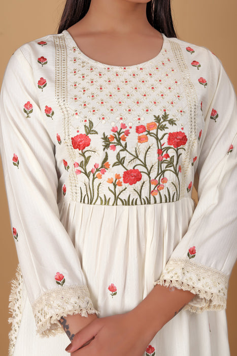 OFF WHITE EMBROIDERY KURTI WITH PANT